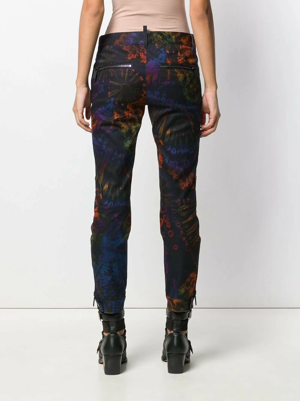 Prix Discount Dsquared2 Pantalon crop à imprimé tie dye pantalons raccourcis femme 6 Dsquared2 pantalon crop à imprimé tie dye