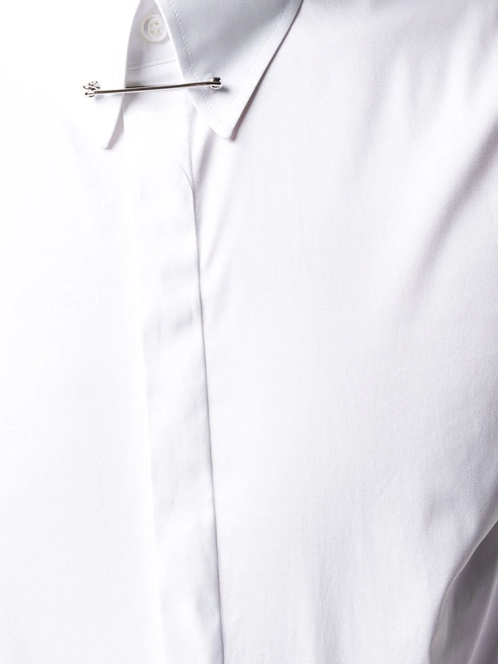 Dsquared2 Chemise ajustée à détail d’épingle à nourrice au col Prix Acceptable chemises homme 7 Dsquared2 chemise ajustée à détail d’épingle à nourrice au col