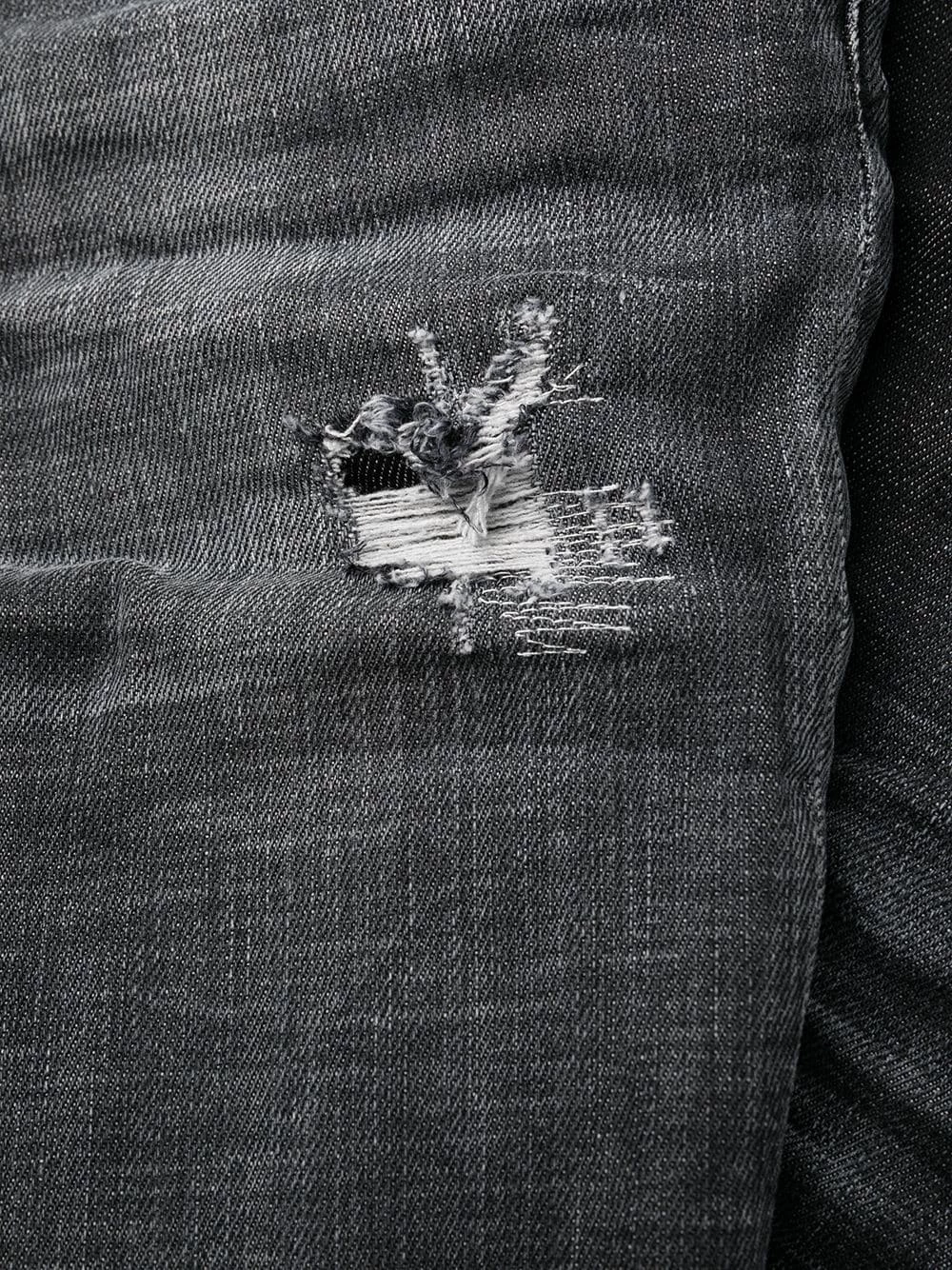 Prix Sacrifiés Dsquared2 Jean à effet usé et patch logo jeans courts femme 8 Dsquared2 jean à effet usé et patch logo