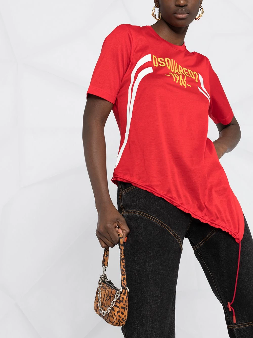 Dsquared2 T shirt à ourlet asymétrique Réduction t-shirts & jerseys femme 7 Dsquared2 t-shirt à ourlet asymétrique