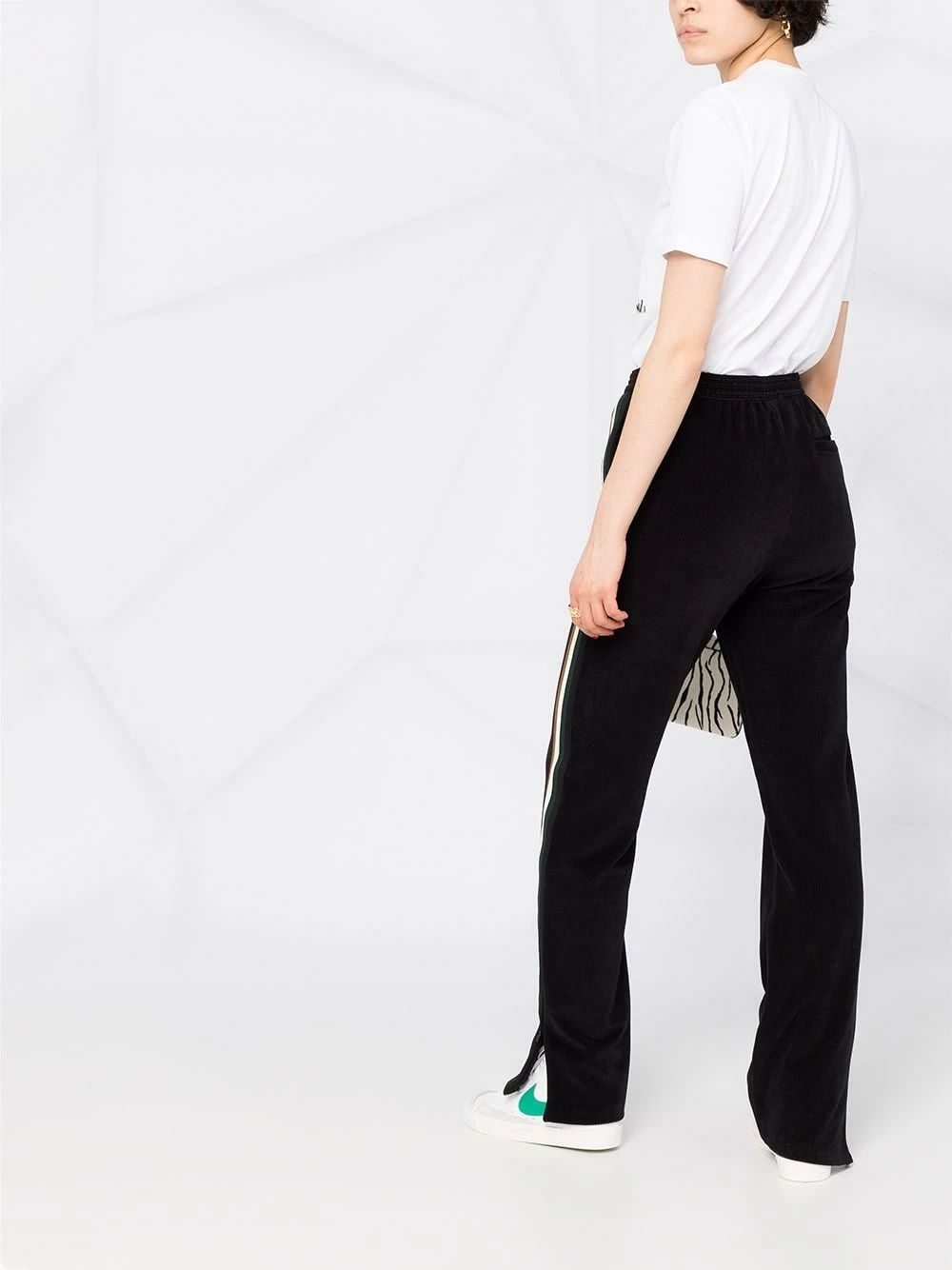 Bonne Qualité Dsquared2 Pantalon de jogging en velours côtelé à bande latérale pantalons de survêtement femme 6 Dsquared2 pantalon de jogging en velours côtelé à bande latérale