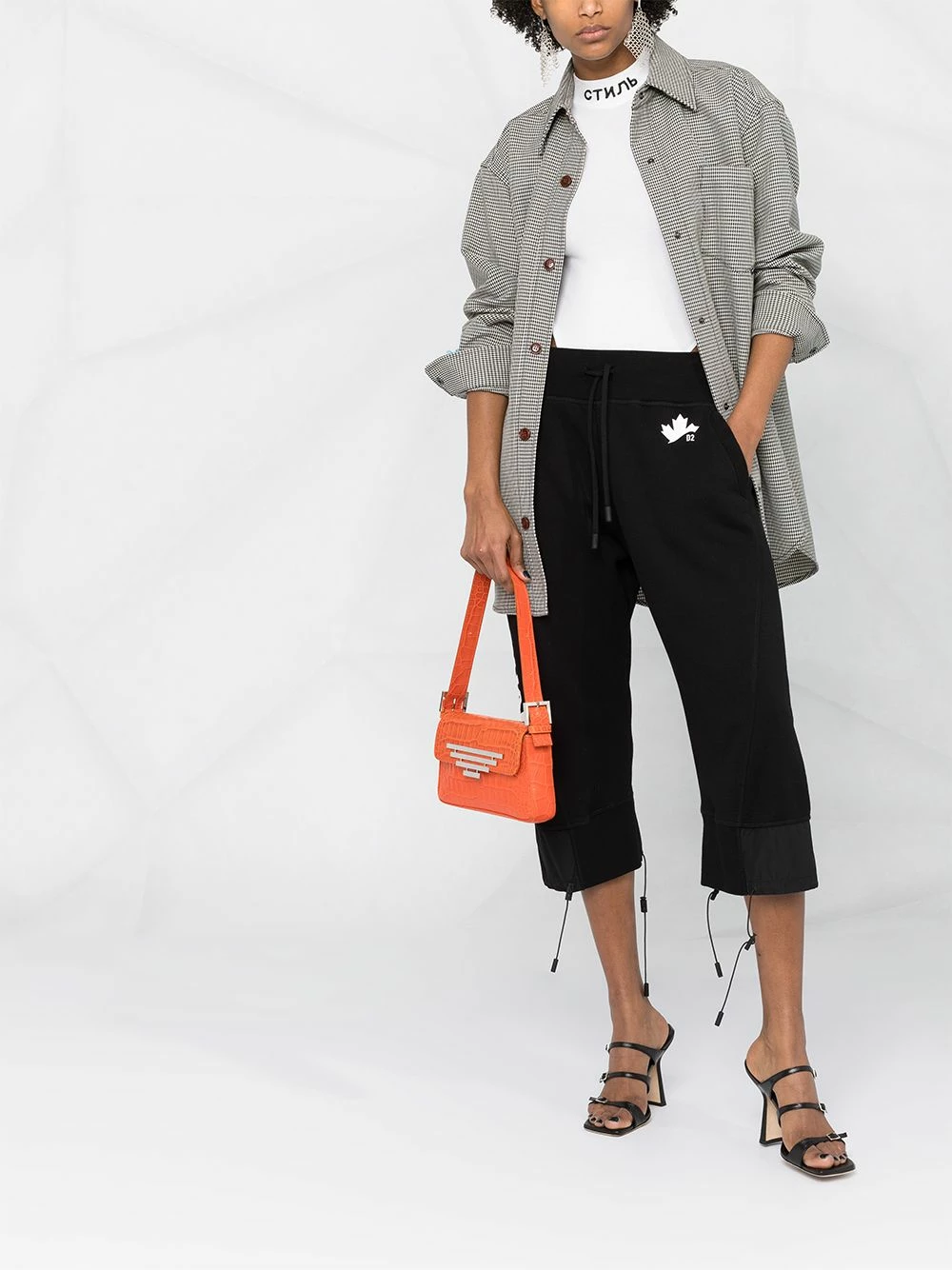 Dsquared2 Prix De Rêve Pantalon de jogging crop à logo imprimé pantalons de survêtement femme 4 Dsquared2 pantalon de jogging crop à logo imprimé