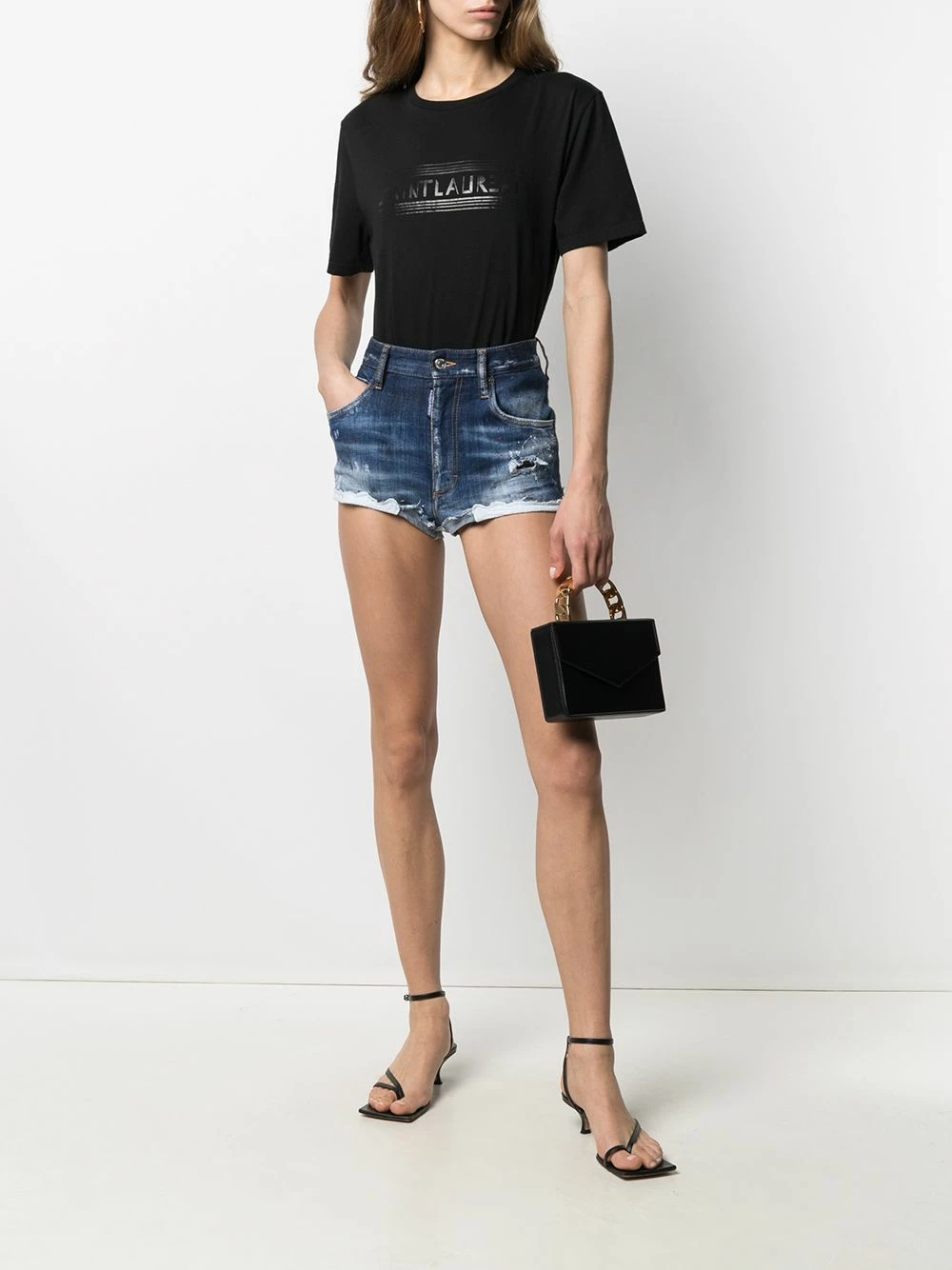 Qualité garantie 100% Dsquared2 Short en jean à effet délavé shorts courts femme 4 Dsquared2 short en jean à effet délavé