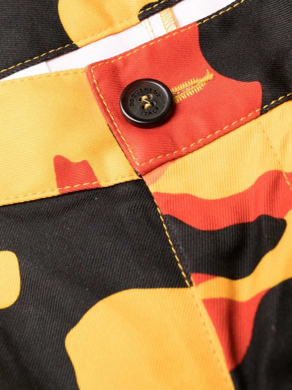 Prix Gelé Dsquared2 Pantalon à imprimé camouflage pantalons droits homme 9 Dsquared2 pantalon à imprimé camouflage