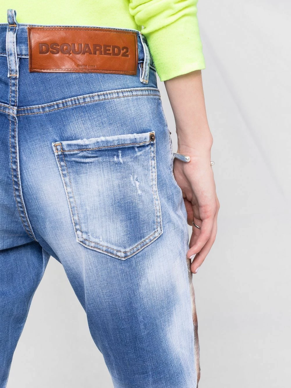 Dsquared2 Prix Préférentiel Jean court à design patchwork jeans courts femme 5 Dsquared2 jean court à design patchwork