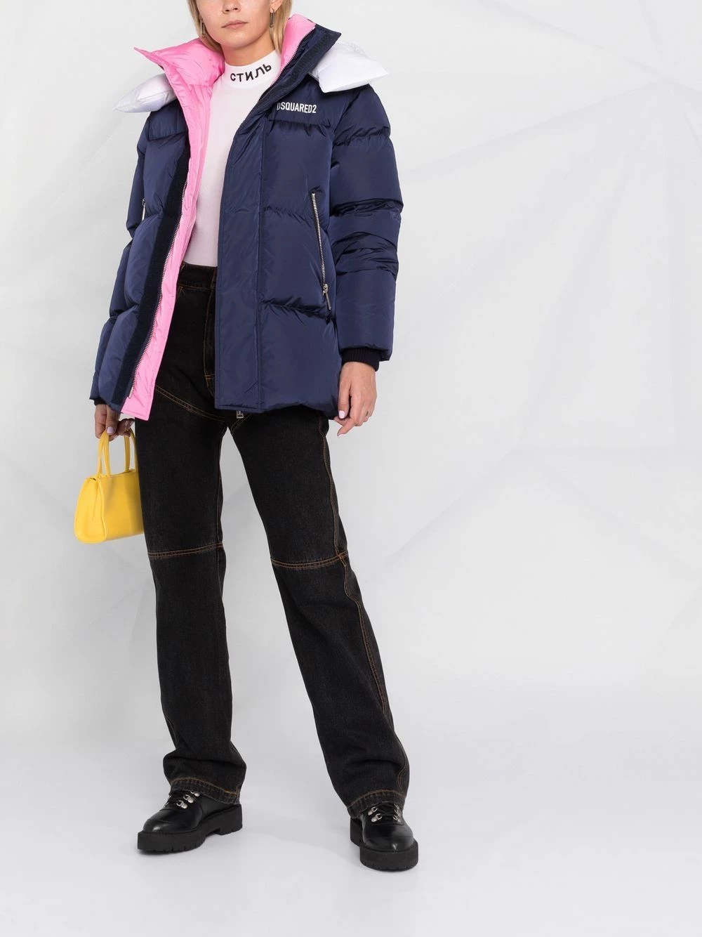 Dsquared2 En promotion Veste matelassée à logo imprimé doudounes femme 4 Dsquared2 veste matelassée à logo imprimé