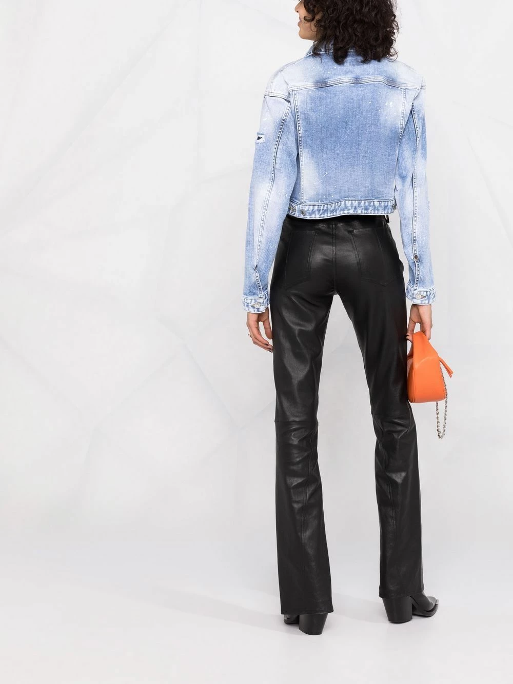 Dsquared2 Veste en jean crop à effet délavé Rabais vestes en jean femme 8 Dsquared2 veste en jean crop à effet délavé