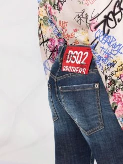 Dsquared2 jean court évasé à effet usé