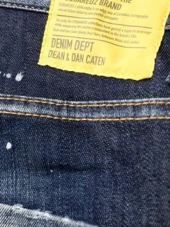 Dsquared2 jean à effet usé