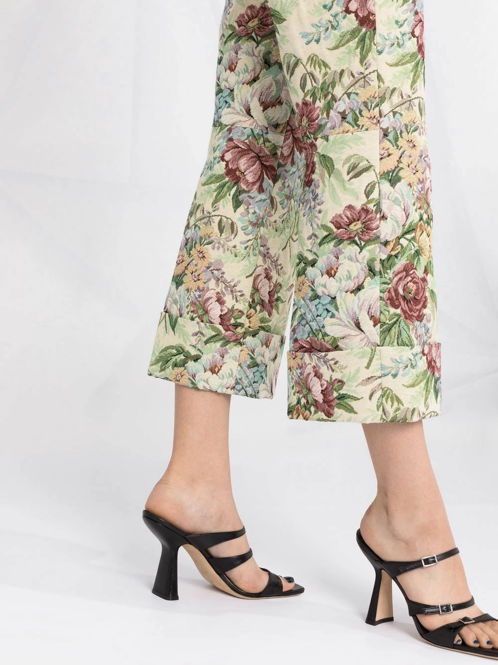 Prix Raisonnable Dsquared2 Pantalon court à fleurs pantalons raccourcis femme 5 Dsquared2 pantalon court à fleurs