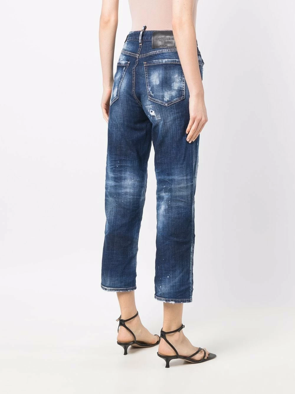 Dsquared2 Prix Allégé Jean court à effet usé jeans courts femme 6 Dsquared2 jean court à effet usé