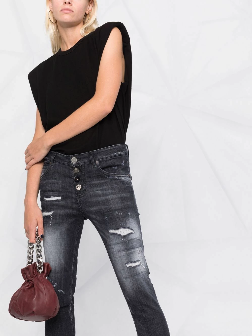 Dsquared2 Jean court à effet usé Prix Accessible jeans courts femme 7 Dsquared2 jean court à effet usé