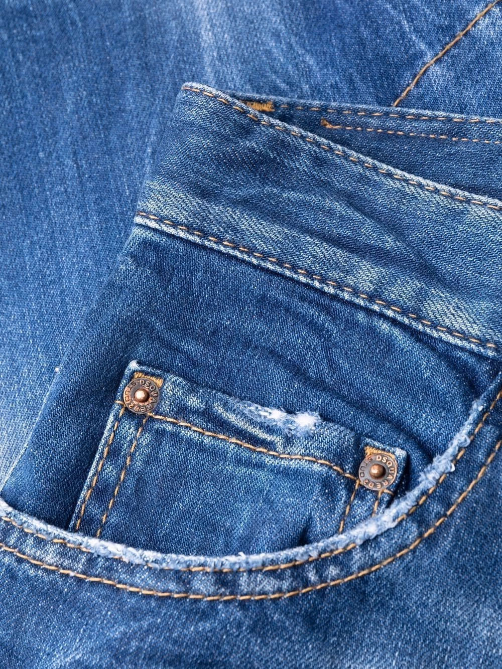 Dsquared2 En promotion Jean à effet usé jeans fuselés homme 8 Dsquared2 jean à effet usé