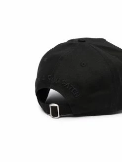 Dsquared2 casquette à breloque ornementée